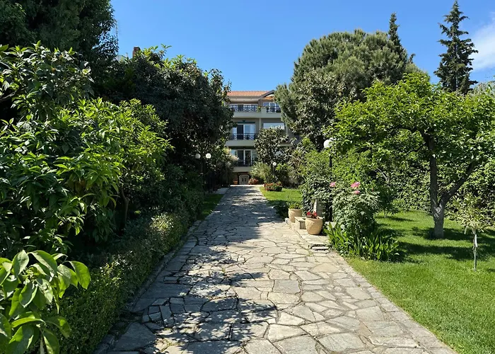 Paneon Nea Iraklitsa